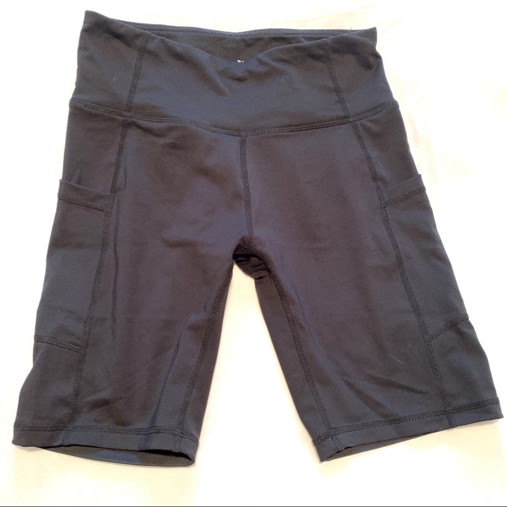 Biker shorts small